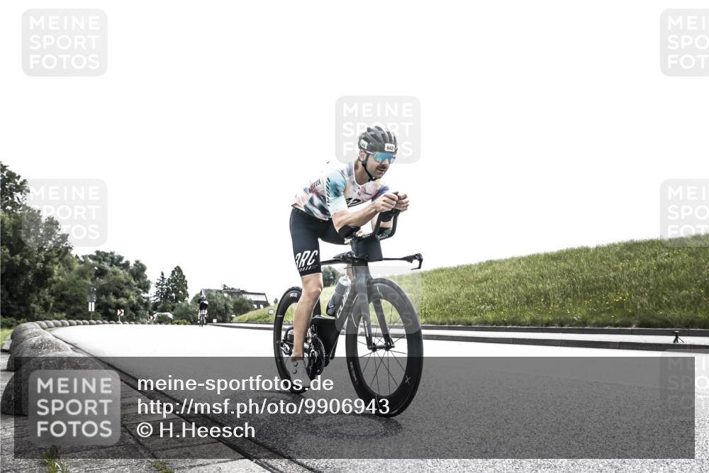 21.06.2026 - 29. Vierlanden-Triathlon H.Heesch http://msf.ph/oto/9906943 21.06.2026 11:46:12 Radfahren 267, 642, 807 meine-sportfotos.de