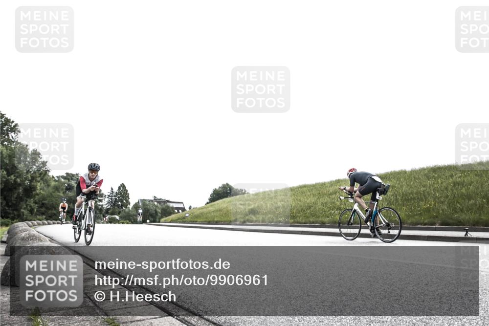 21.06.2026 - 29. Vierlanden-Triathlon H.Heesch http://msf.ph/oto/9906961 21.06.2026 11:47:18 Radfahren 673, 703 meine-sportfotos.de