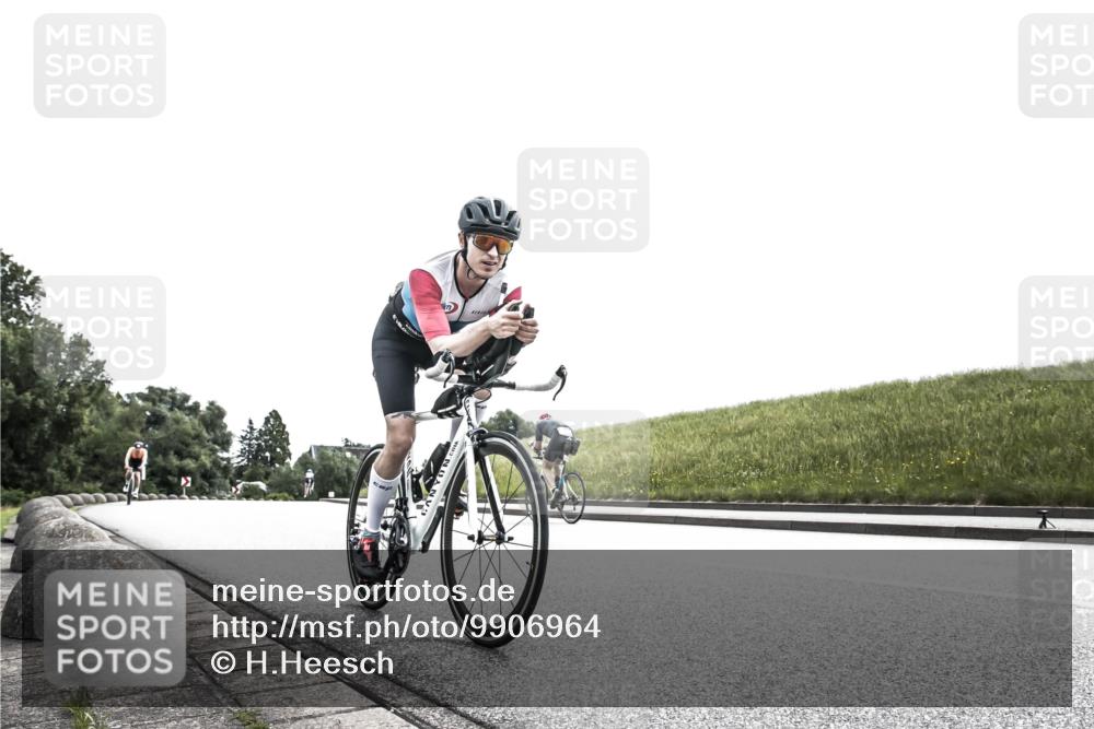 21.06.2026 - 29. Vierlanden-Triathlon H.Heesch http://msf.ph/oto/9906964 21.06.2026 11:47:18 Radfahren 673, 703 meine-sportfotos.de