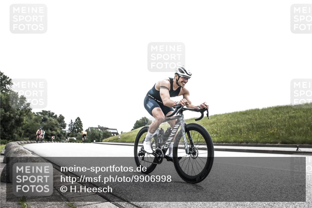 21.06.2026 - 29. Vierlanden-Triathlon H.Heesch http://msf.ph/oto/9906998 21.06.2026 11:48:45 Radfahren 660, 685, 713, 733, 780, 820 meine-sportfotos.de