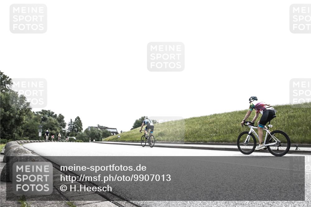 21.06.2026 - 29. Vierlanden-Triathlon H.Heesch http://msf.ph/oto/9907013 21.06.2026 11:48:57 Radfahren  meine-sportfotos.de
