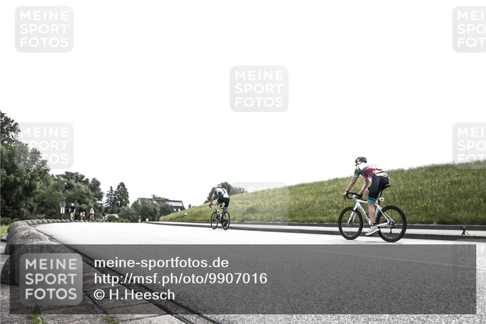 21.06.2026 - 29. Vierlanden-Triathlon H.Heesch http://msf.ph/oto/9907016 21.06.2026 11:48:57 Radfahren  meine-sportfotos.de