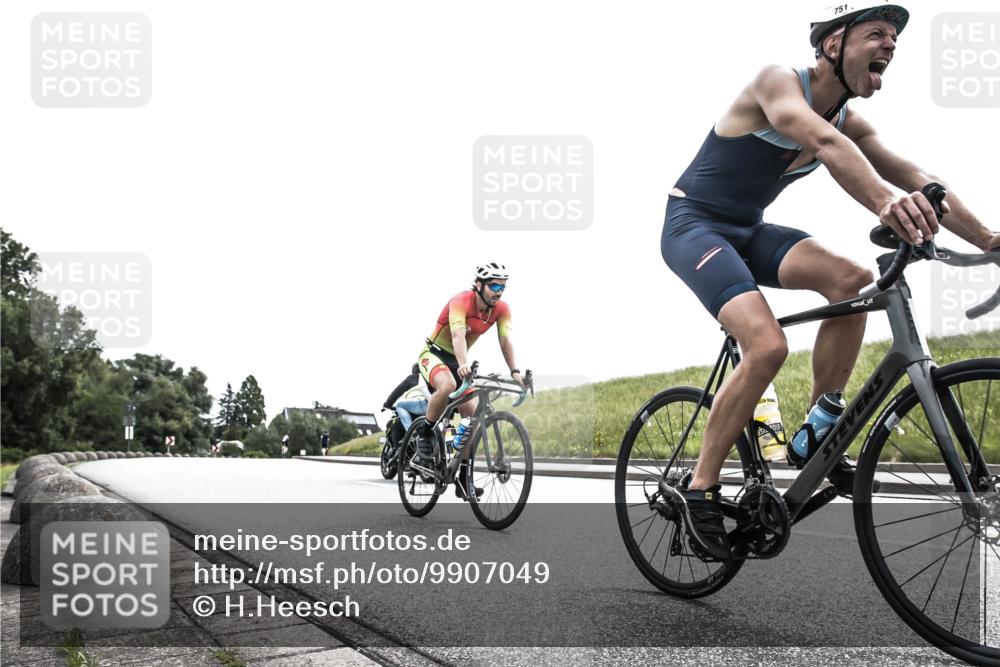 21.06.2026 - 29. Vierlanden-Triathlon H.Heesch http://msf.ph/oto/9907049 21.06.2026 11:49:21 Radfahren 301, 647, 656, 751, 759 meine-sportfotos.de
