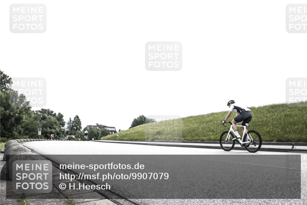 21.06.2026 - 29. Vierlanden-Triathlon H.Heesch http://msf.ph/oto/9907079 21.06.2026 11:49:52 Radfahren 630 meine-sportfotos.de