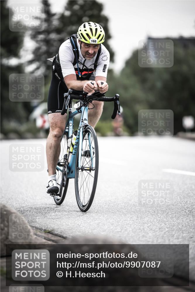 21.06.2026 - 29. Vierlanden-Triathlon H.Heesch http://msf.ph/oto/9907087 21.06.2026 10:25:22 Radfahren 168, 506, 521, 540, 602 meine-sportfotos.de