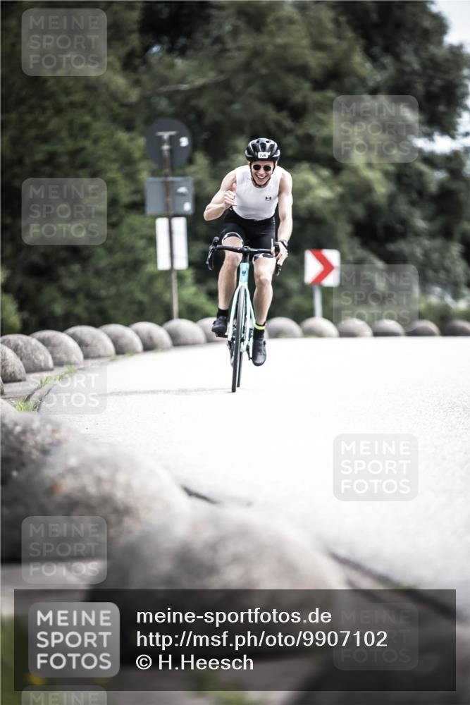 21.06.2026 - 29. Vierlanden-Triathlon H.Heesch http://msf.ph/oto/9907102 21.06.2026 11:41:47 Radfahren 674, 682, 691, 726 meine-sportfotos.de