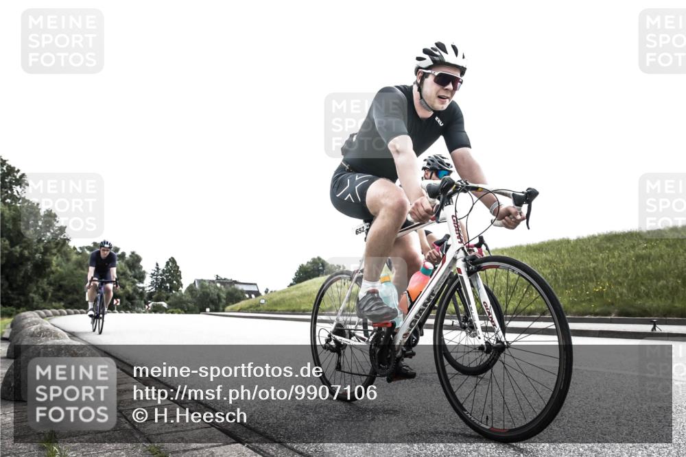 21.06.2026 - 29. Vierlanden-Triathlon H.Heesch http://msf.ph/oto/9907106 21.06.2026 11:50:29 Radfahren 643, 649, 652, 664, 770 meine-sportfotos.de