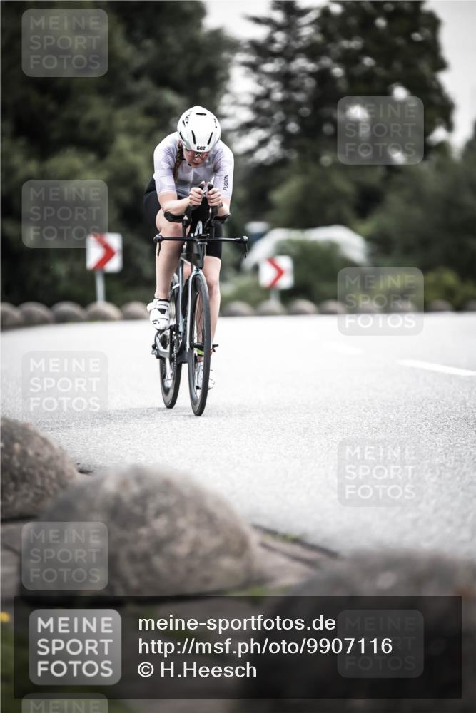 21.06.2026 - 29. Vierlanden-Triathlon H.Heesch http://msf.ph/oto/9907116 21.06.2026 10:25:25 Radfahren 168, 540, 602 meine-sportfotos.de