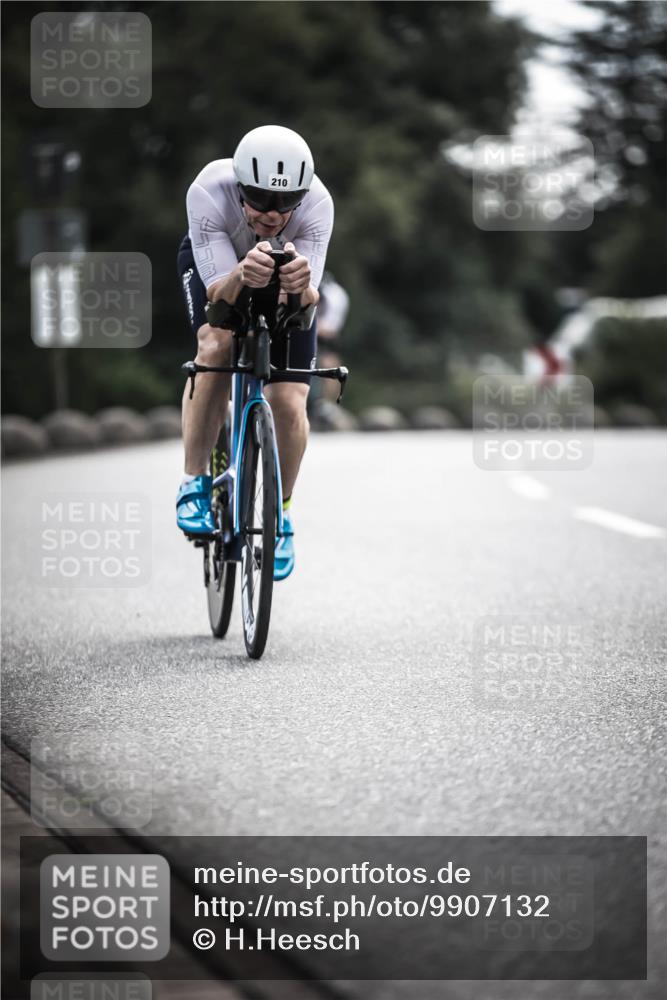 21.06.2026 - 29. Vierlanden-Triathlon H.Heesch http://msf.ph/oto/9907132 21.06.2026 09:21:44 Radfahren 12, 210 meine-sportfotos.de