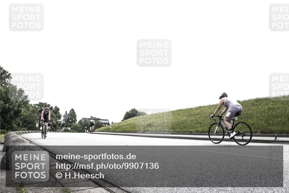 21.06.2026 - 29. Vierlanden-Triathlon H.Heesch http://msf.ph/oto/9907136 21.06.2026 11:51:01 Radfahren 233, 259, 836 meine-sportfotos.de