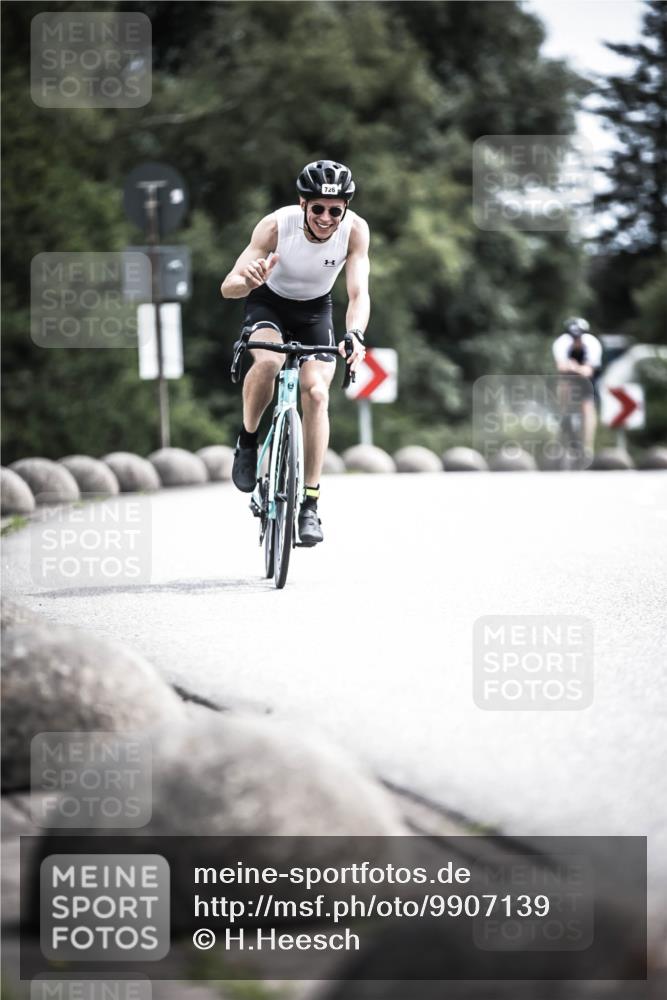 21.06.2026 - 29. Vierlanden-Triathlon H.Heesch http://msf.ph/oto/9907139 21.06.2026 11:41:48 Radfahren 636, 674, 682, 726 meine-sportfotos.de