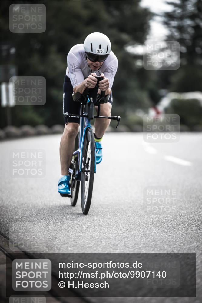 21.06.2026 - 29. Vierlanden-Triathlon H.Heesch http://msf.ph/oto/9907140 21.06.2026 09:21:44 Radfahren 12, 210 meine-sportfotos.de