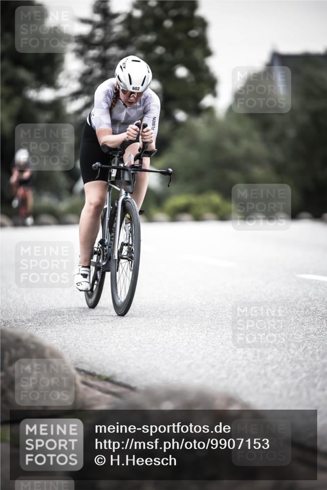 21.06.2026 - 29. Vierlanden-Triathlon H.Heesch http://msf.ph/oto/9907153 21.06.2026 10:25:25 Radfahren 168, 540, 602 meine-sportfotos.de