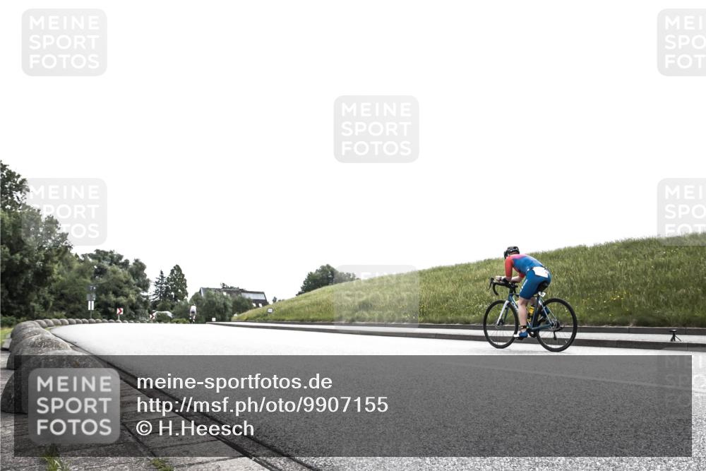 21.06.2026 - 29. Vierlanden-Triathlon H.Heesch http://msf.ph/oto/9907155 21.06.2026 11:51:08 Radfahren 177, 235, 259 meine-sportfotos.de