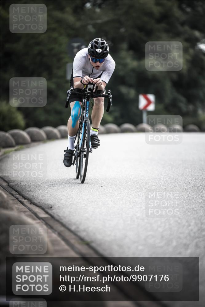 21.06.2026 - 29. Vierlanden-Triathlon H.Heesch http://msf.ph/oto/9907176 21.06.2026 09:21:48 Radfahren 12, 174, 186 meine-sportfotos.de