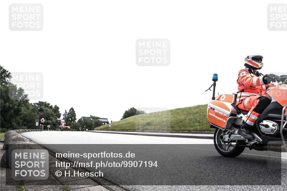 21.06.2026 - 29. Vierlanden-Triathlon H.Heesch http://msf.ph/oto/9907194 21.06.2026 11:52:15 Radfahren 805, 810 meine-sportfotos.de