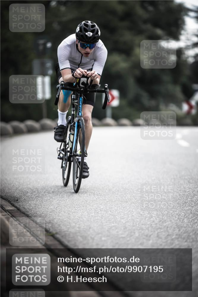 21.06.2026 - 29. Vierlanden-Triathlon H.Heesch http://msf.ph/oto/9907195 21.06.2026 09:21:48 Radfahren 12, 174, 186 meine-sportfotos.de