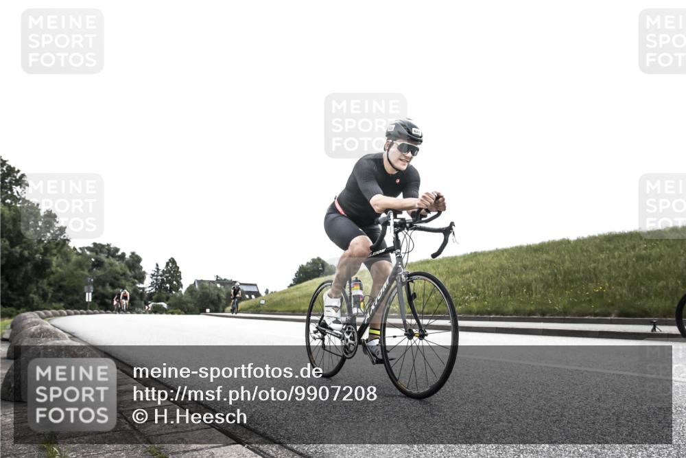 21.06.2026 - 29. Vierlanden-Triathlon H.Heesch http://msf.ph/oto/9907208 21.06.2026 11:52:29 Radfahren 628, 687, 718, 896 meine-sportfotos.de