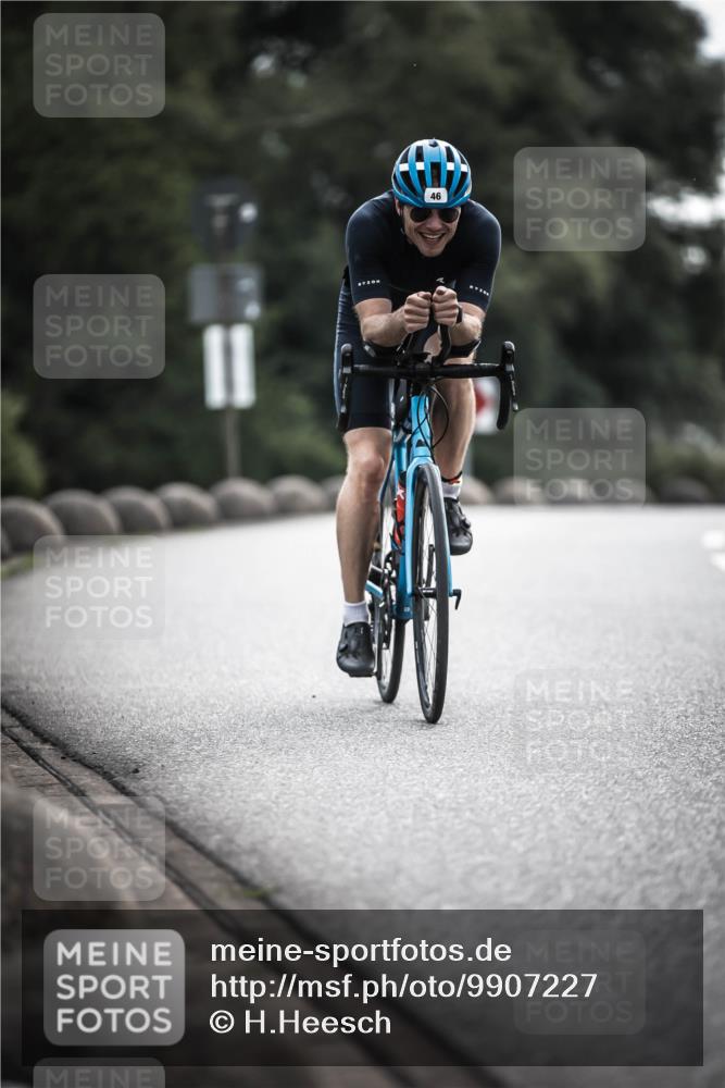 21.06.2026 - 29. Vierlanden-Triathlon H.Heesch http://msf.ph/oto/9907227 21.06.2026 09:21:58 Radfahren 46, 147, 174, 186 meine-sportfotos.de