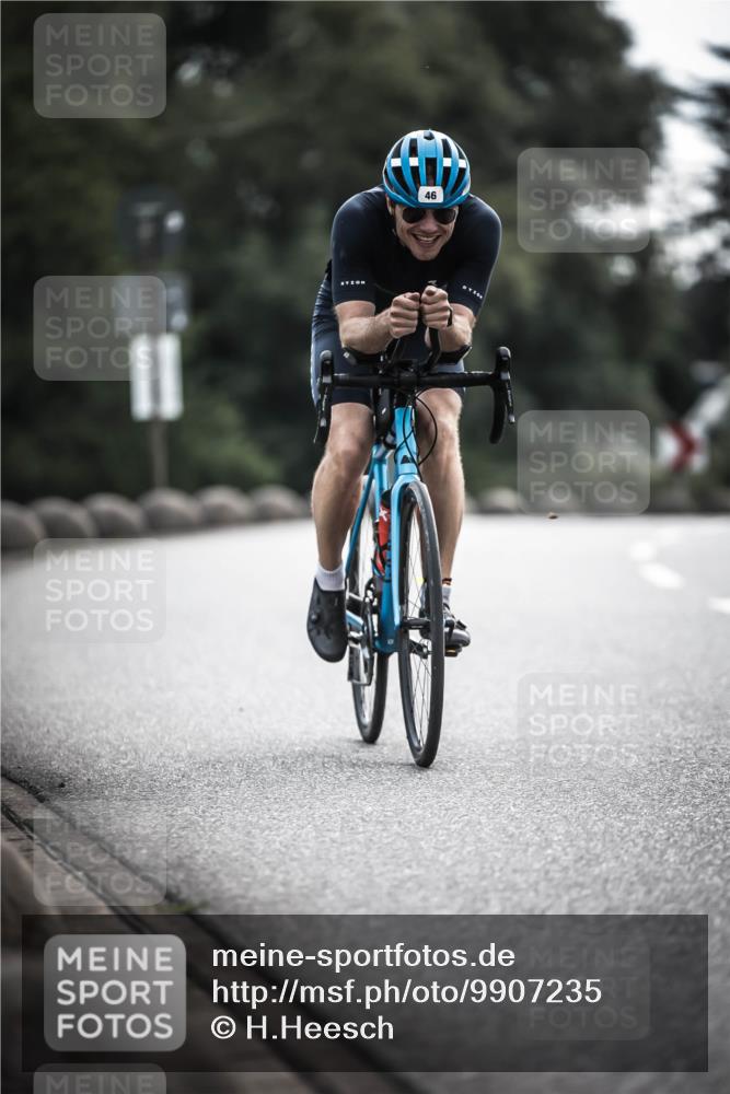21.06.2026 - 29. Vierlanden-Triathlon H.Heesch http://msf.ph/oto/9907235 21.06.2026 09:21:58 Radfahren 46, 147, 174, 186 meine-sportfotos.de