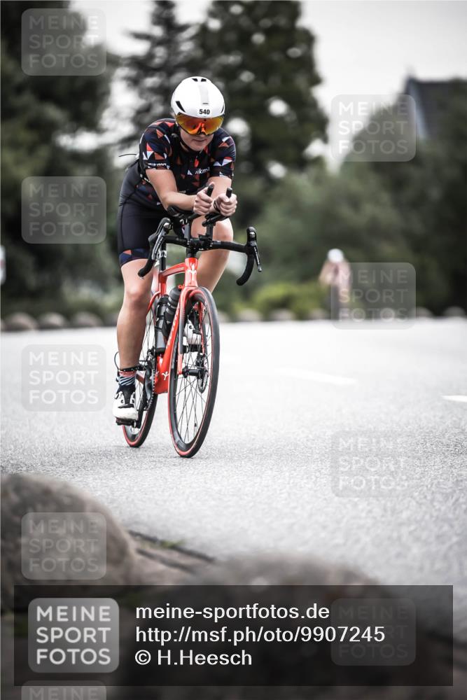 21.06.2026 - 29. Vierlanden-Triathlon H.Heesch http://msf.ph/oto/9907245 21.06.2026 10:25:29 Radfahren 540, 602 meine-sportfotos.de