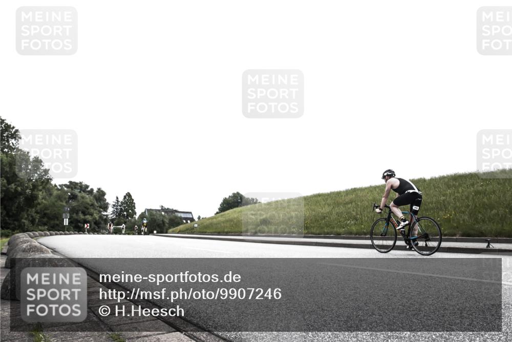 21.06.2026 - 29. Vierlanden-Triathlon H.Heesch http://msf.ph/oto/9907246 21.06.2026 11:53:30 Radfahren 707, 783 meine-sportfotos.de