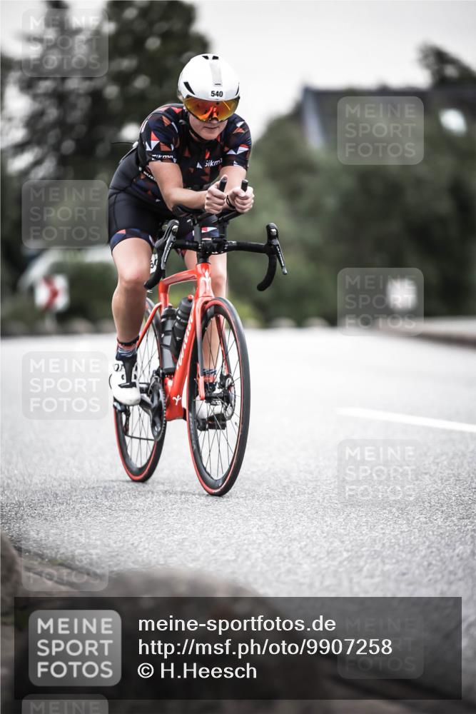 21.06.2026 - 29. Vierlanden-Triathlon H.Heesch http://msf.ph/oto/9907258 21.06.2026 10:25:29 Radfahren 540, 602 meine-sportfotos.de