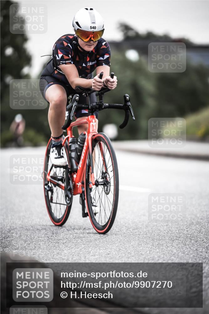 21.06.2026 - 29. Vierlanden-Triathlon H.Heesch http://msf.ph/oto/9907270 21.06.2026 10:25:30 Radfahren 540, 599 meine-sportfotos.de