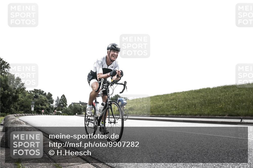 21.06.2026 - 29. Vierlanden-Triathlon H.Heesch http://msf.ph/oto/9907282 21.06.2026 11:53:38 Radfahren 133, 289, 720, 761, 779, 813, 821, 844 meine-sportfotos.de
