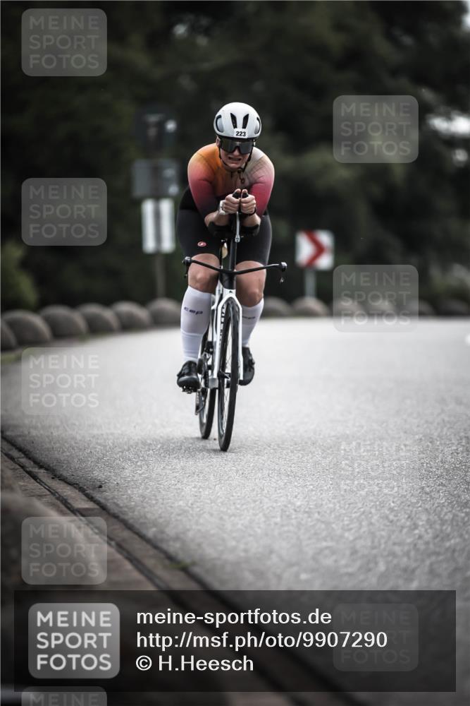 21.06.2026 - 29. Vierlanden-Triathlon H.Heesch http://msf.ph/oto/9907290 21.06.2026 09:22:07 Radfahren 147, 223 meine-sportfotos.de