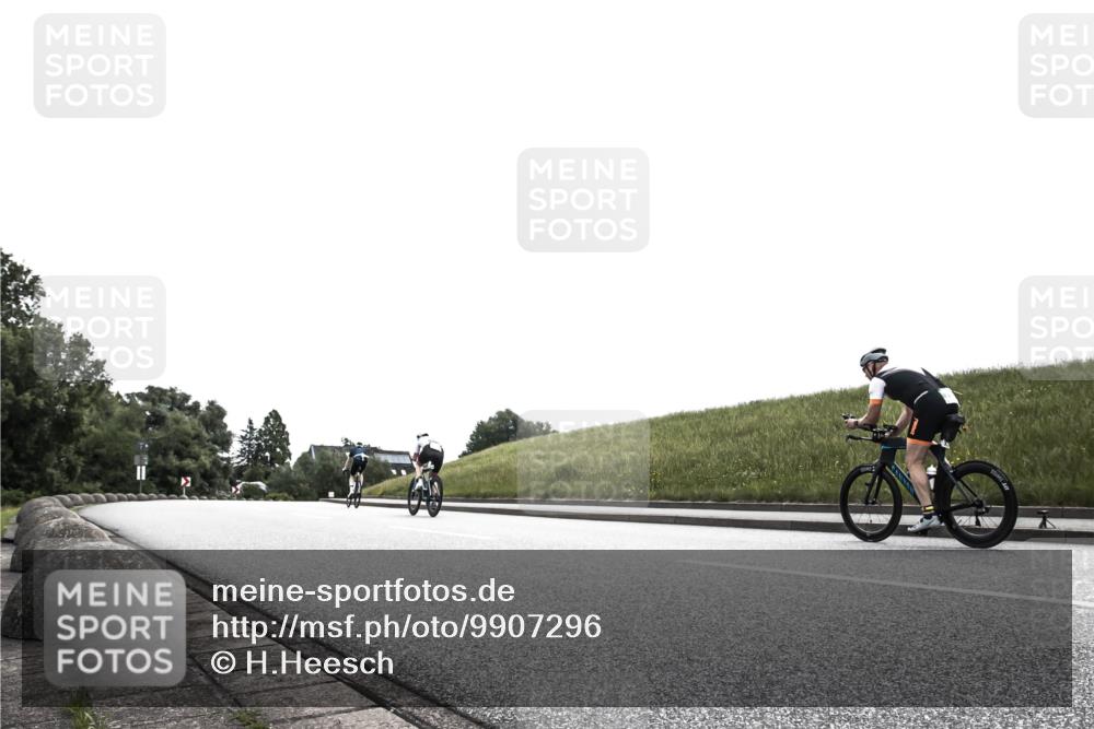 21.06.2026 - 29. Vierlanden-Triathlon H.Heesch http://msf.ph/oto/9907296 21.06.2026 11:53:47 Radfahren 737 meine-sportfotos.de