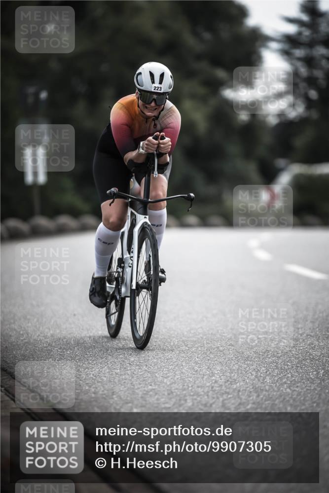 21.06.2026 - 29. Vierlanden-Triathlon H.Heesch http://msf.ph/oto/9907305 21.06.2026 09:22:08 Radfahren 147, 223 meine-sportfotos.de