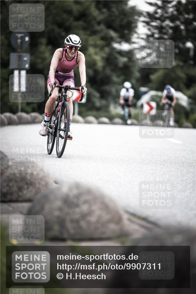 21.06.2026 - 29. Vierlanden-Triathlon H.Heesch http://msf.ph/oto/9907311 21.06.2026 10:25:36 Radfahren 41, 211, 369, 599 meine-sportfotos.de