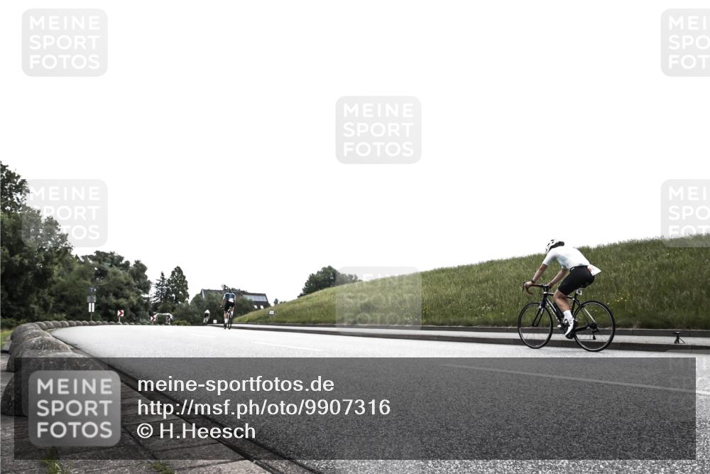 21.06.2026 - 29. Vierlanden-Triathlon H.Heesch http://msf.ph/oto/9907316 21.06.2026 11:54:28 Radfahren 705 meine-sportfotos.de