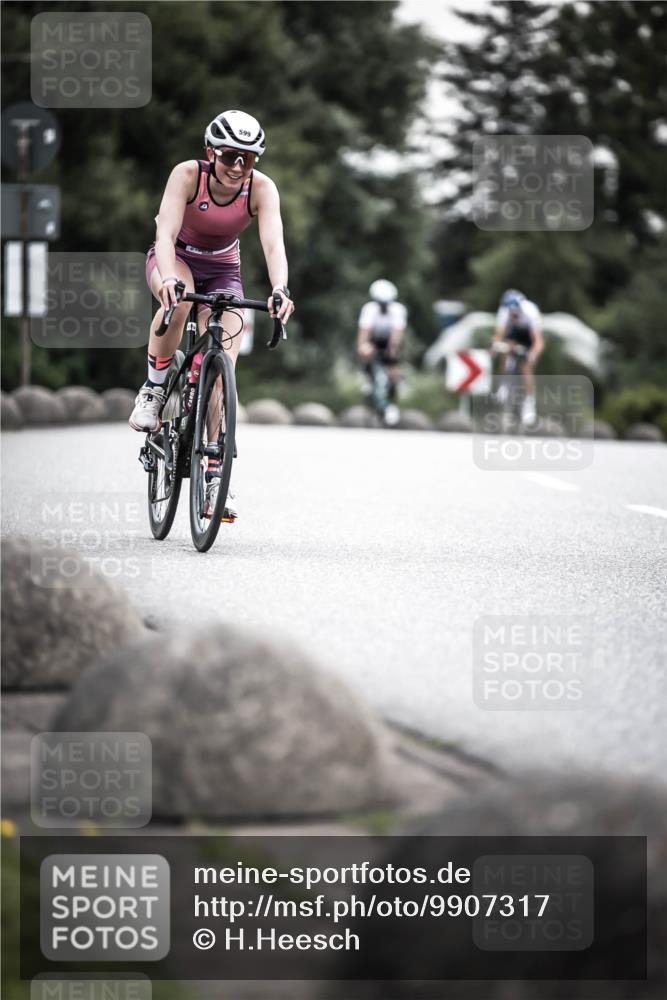 21.06.2026 - 29. Vierlanden-Triathlon H.Heesch http://msf.ph/oto/9907317 21.06.2026 10:25:36 Radfahren 41, 211, 369, 599 meine-sportfotos.de