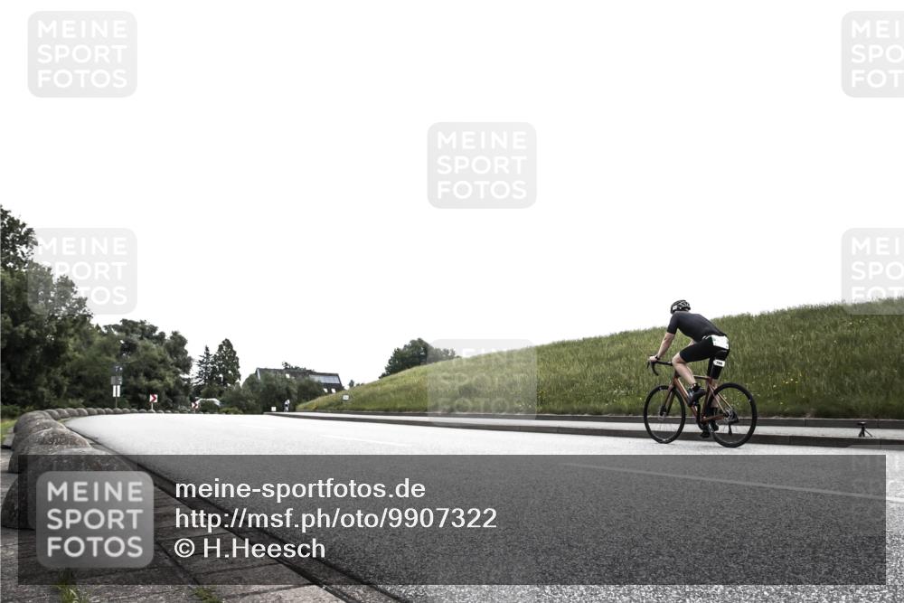 21.06.2026 - 29. Vierlanden-Triathlon H.Heesch http://msf.ph/oto/9907322 21.06.2026 11:54:50 Radfahren 773, 901 meine-sportfotos.de