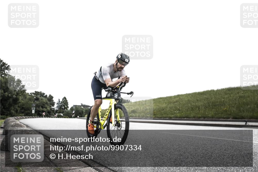 21.06.2026 - 29. Vierlanden-Triathlon H.Heesch http://msf.ph/oto/9907334 21.06.2026 11:55:29 Radfahren 221, 680, 811, 835, 863, 893 meine-sportfotos.de
