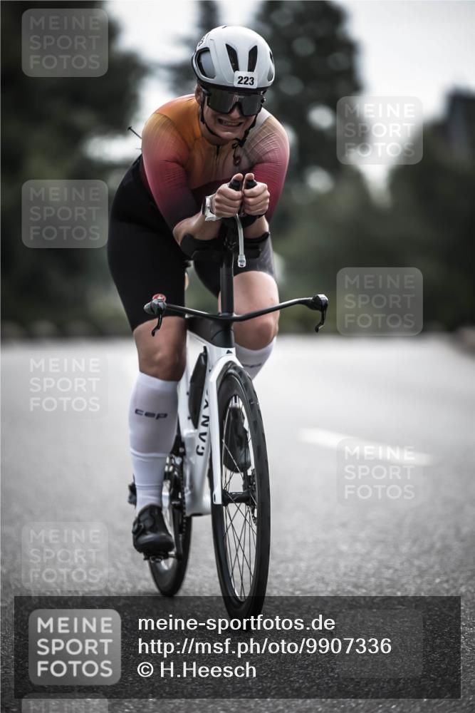 21.06.2026 - 29. Vierlanden-Triathlon H.Heesch http://msf.ph/oto/9907336 21.06.2026 09:22:08 Radfahren 147, 223 meine-sportfotos.de