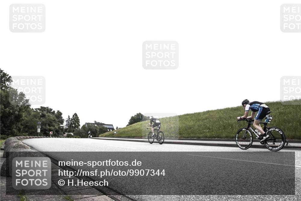 21.06.2026 - 29. Vierlanden-Triathlon H.Heesch http://msf.ph/oto/9907344 21.06.2026 11:55:30 Radfahren 221, 680, 811, 835, 863, 893 meine-sportfotos.de