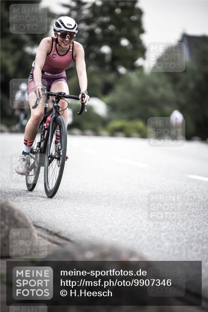 21.06.2026 - 29. Vierlanden-Triathlon H.Heesch http://msf.ph/oto/9907346 21.06.2026 10:25:37 Radfahren 6, 41, 211, 369, 599 meine-sportfotos.de