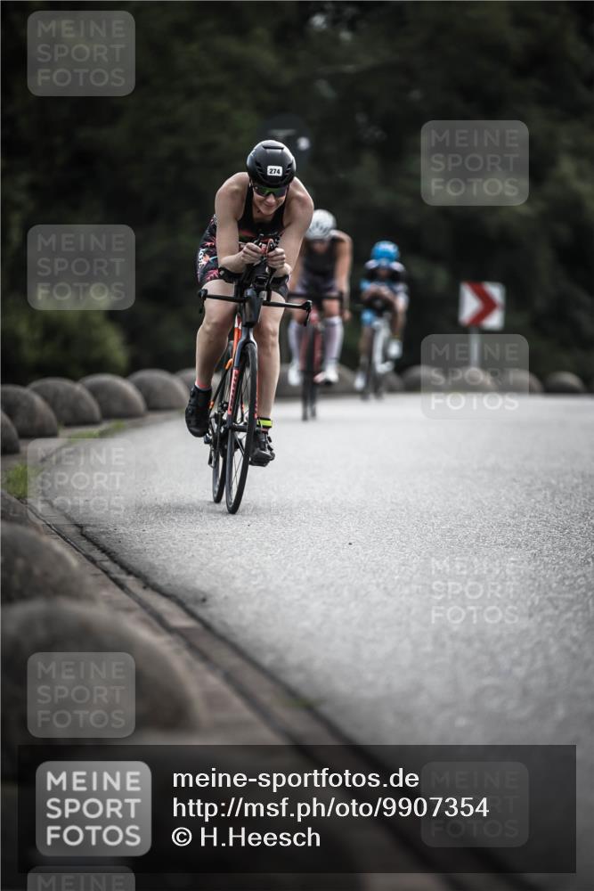 21.06.2026 - 29. Vierlanden-Triathlon H.Heesch http://msf.ph/oto/9907354 21.06.2026 09:22:18 Radfahren 118, 159, 273, 274, 300 meine-sportfotos.de