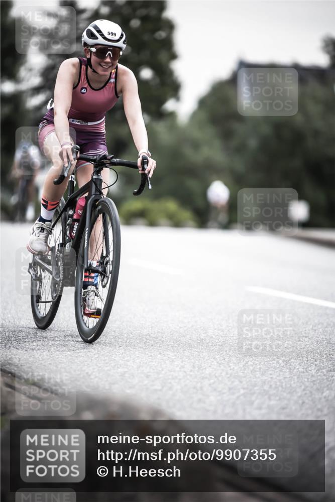 21.06.2026 - 29. Vierlanden-Triathlon H.Heesch http://msf.ph/oto/9907355 21.06.2026 10:25:37 Radfahren 6, 41, 211, 369, 599 meine-sportfotos.de