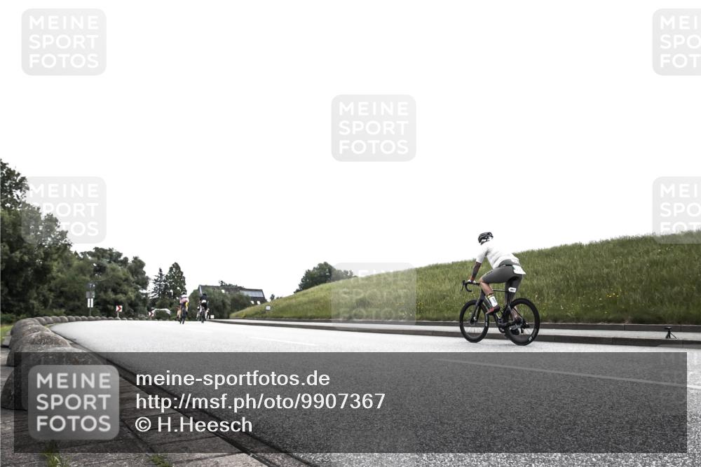 21.06.2026 - 29. Vierlanden-Triathlon H.Heesch http://msf.ph/oto/9907367 21.06.2026 11:55:36 Radfahren  meine-sportfotos.de