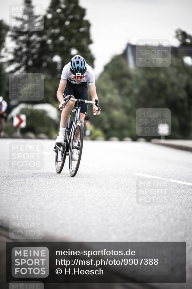 21.06.2026 - 29. Vierlanden-Triathlon H.Heesch http://msf.ph/oto/9907388 21.06.2026 10:25:40 Radfahren 6, 41, 63, 211, 369, 599 meine-sportfotos.de