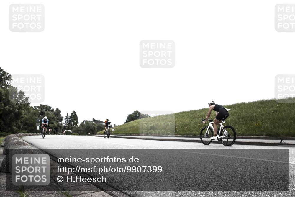 21.06.2026 - 29. Vierlanden-Triathlon H.Heesch http://msf.ph/oto/9907399 21.06.2026 11:56:31 Radfahren 644, 785 meine-sportfotos.de