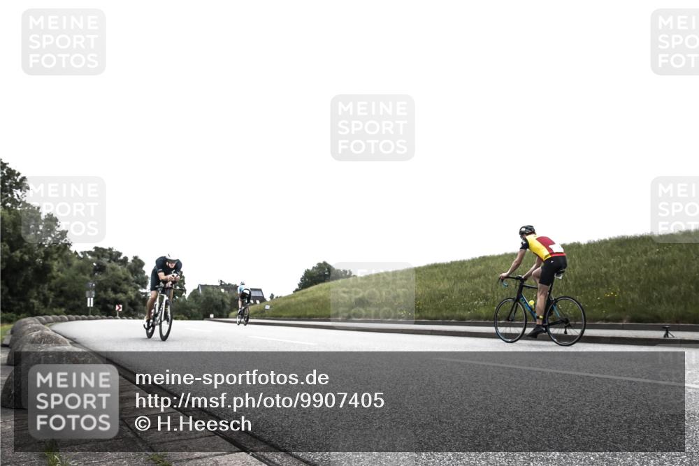 21.06.2026 - 29. Vierlanden-Triathlon H.Heesch http://msf.ph/oto/9907405 21.06.2026 11:56:45 Radfahren 638, 677, 817, 827, 879 meine-sportfotos.de