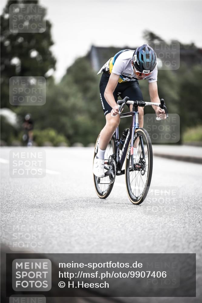 21.06.2026 - 29. Vierlanden-Triathlon H.Heesch http://msf.ph/oto/9907406 21.06.2026 10:25:40 Radfahren 6, 41, 63, 211, 369, 599 meine-sportfotos.de