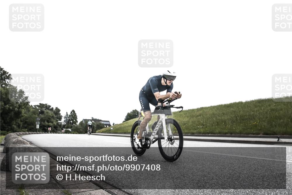 21.06.2026 - 29. Vierlanden-Triathlon H.Heesch http://msf.ph/oto/9907408 21.06.2026 11:56:45 Radfahren 638, 677, 817, 827, 879 meine-sportfotos.de