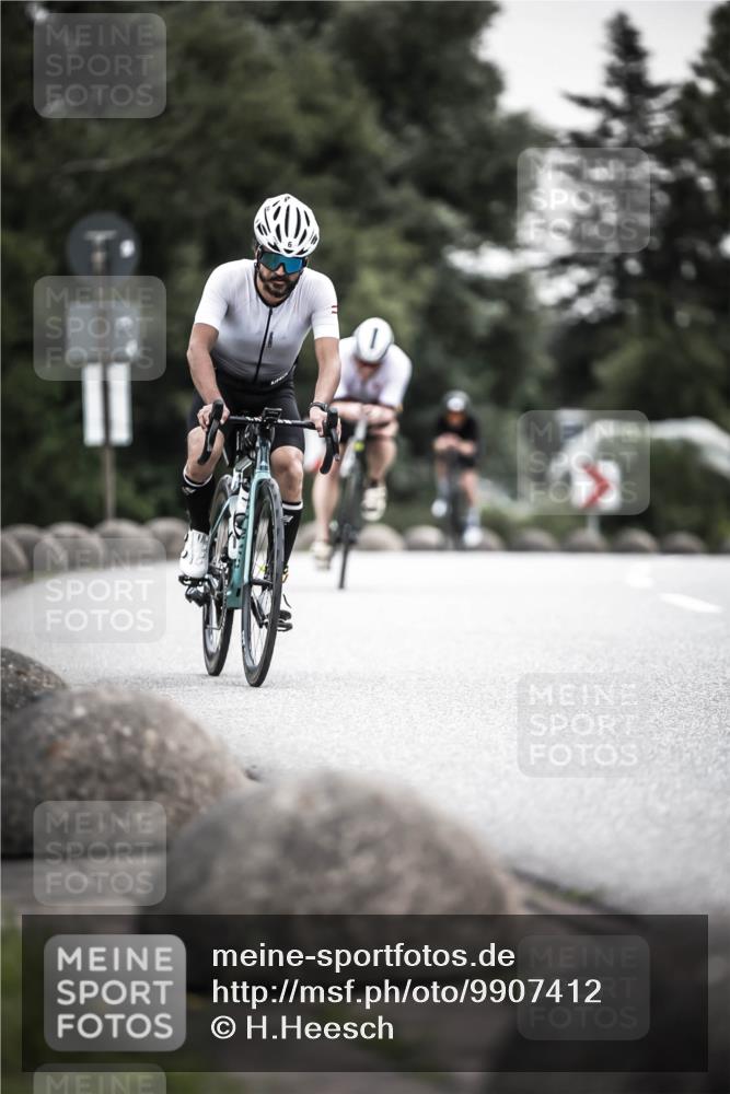 21.06.2026 - 29. Vierlanden-Triathlon H.Heesch http://msf.ph/oto/9907412 21.06.2026 10:25:42 Radfahren 6, 41, 63, 211, 369 meine-sportfotos.de