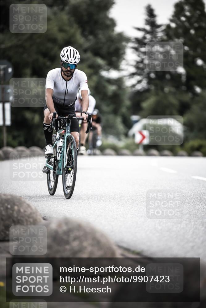21.06.2026 - 29. Vierlanden-Triathlon H.Heesch http://msf.ph/oto/9907423 21.06.2026 10:25:42 Radfahren 6, 41, 63, 211, 369 meine-sportfotos.de